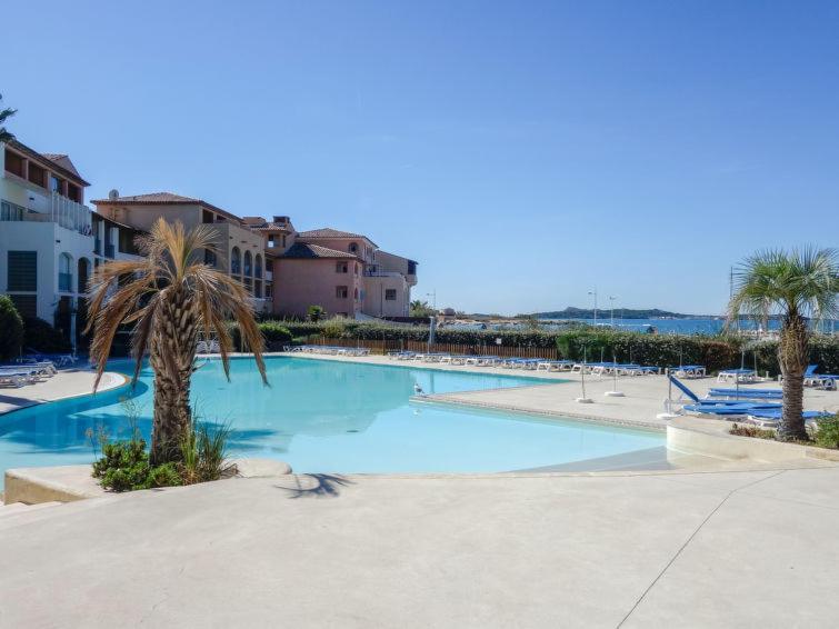 Appartement T2 Avec Piscine A 100 M De La Plage سيكس-فور-لو-بلاج المظهر الخارجي الصورة