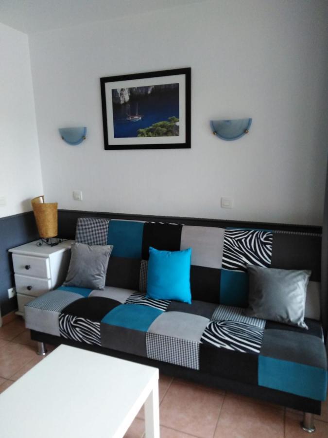Appartement T2 Avec Piscine A 100 M De La Plage سيكس-فور-لو-بلاج المظهر الخارجي الصورة